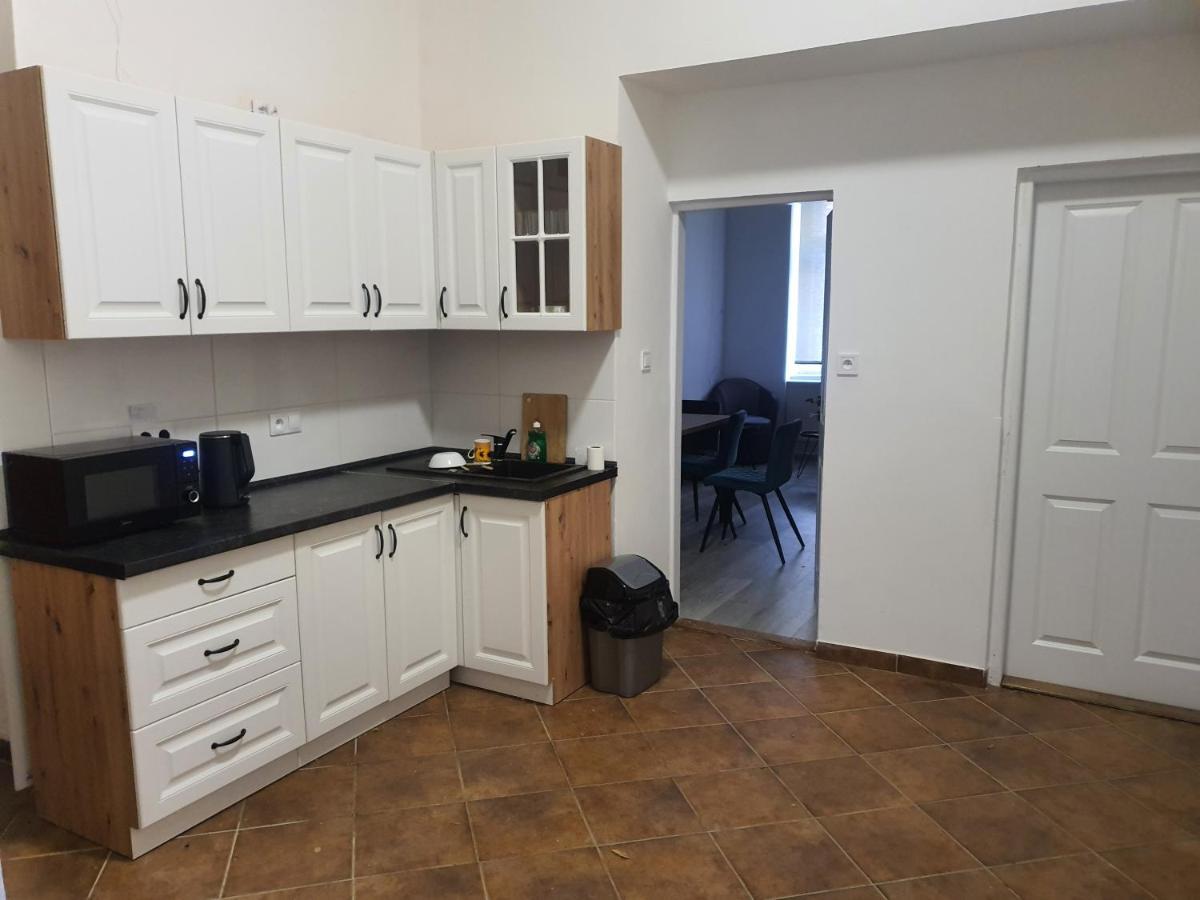 Hostel Comfort Прага Экстерьер фото